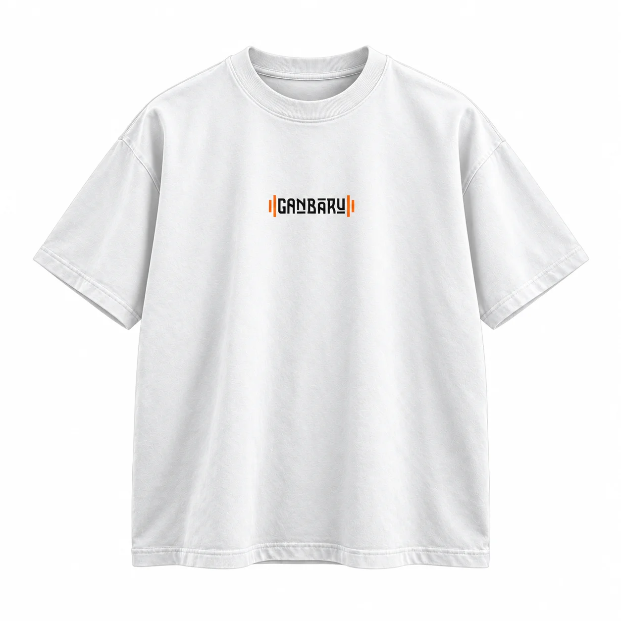 Polera Ganbaru blanca, frente, logo en el pecho.